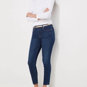 Vineyard Vines dark wash jeans